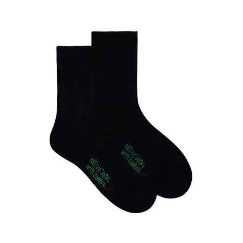 Underworks Women's All Day Socks Bamboo Crew 2pk