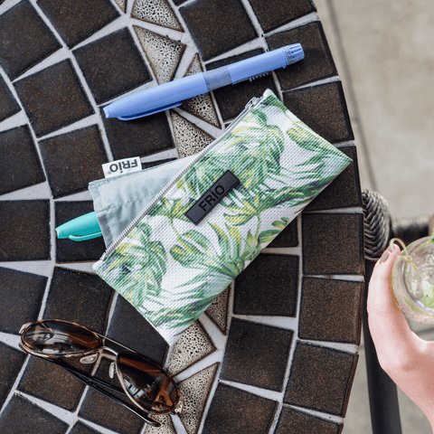 FRIO Two Cooling Wallet Jungle